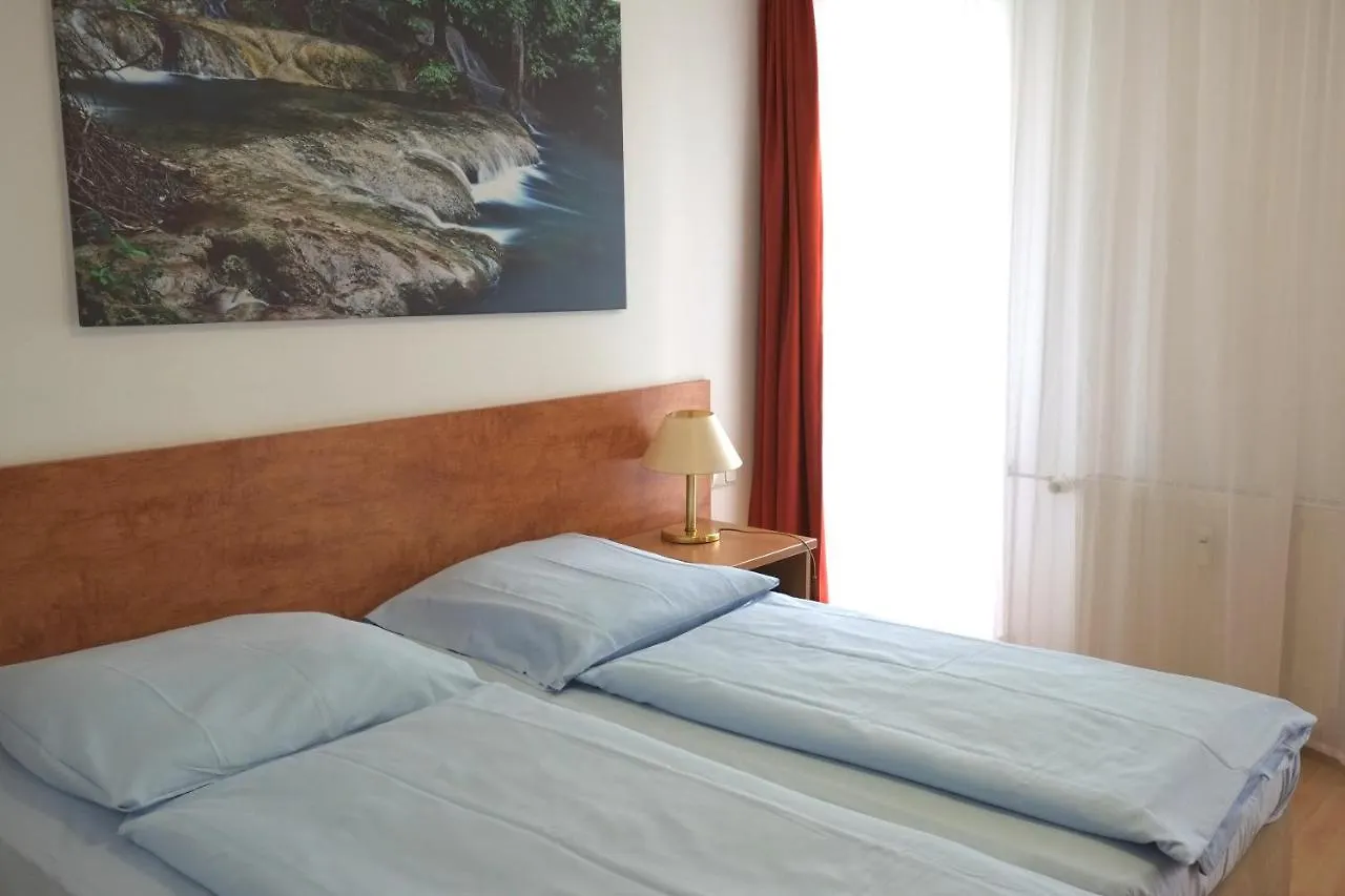Hotel Christl Muenchen Innenstadt 0*, Monachium